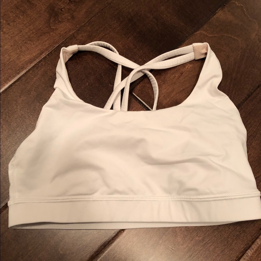 Lululemon sports bra size 6